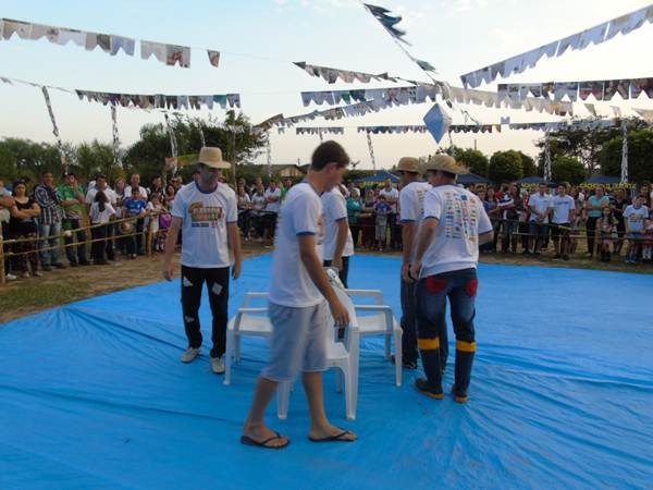 Arraial promovido pela Casa-Lar reúne cerca de 500 pessoas — foto 81