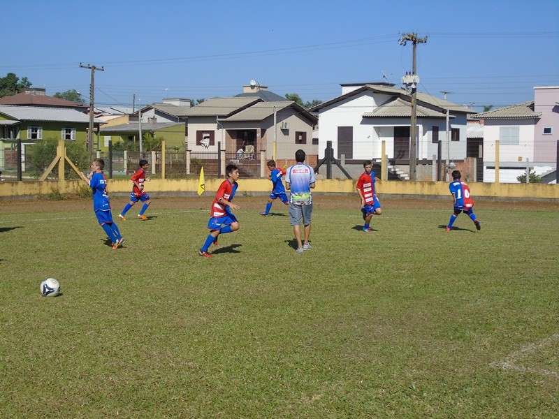 Equipes da Casa-Lar estréiam no Campeonato Regional de Escolinhas — foto 6