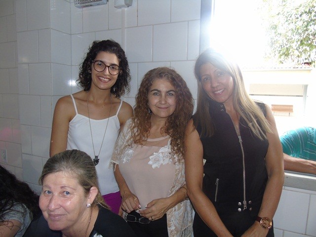 Adolescentes surpreendem no 1º Café Colonial da Casa-Lar — foto 8