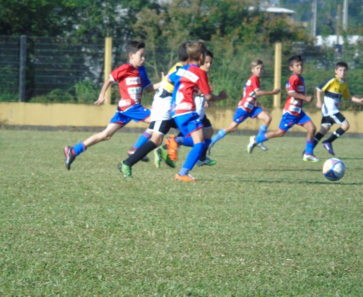 Equipes da Casa-Lar estréiam no Campeonato Regional de Escolinhas