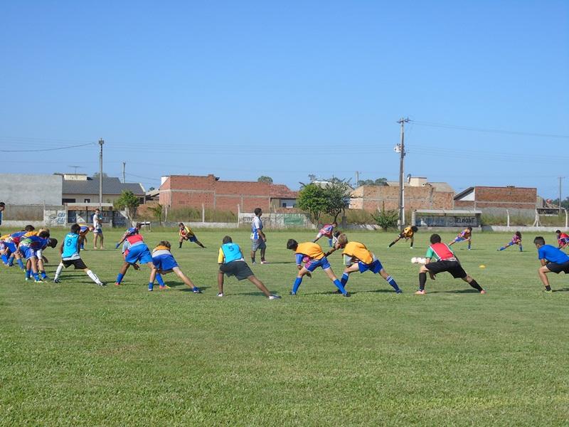 Escola de Futebol da Casa-Lar reinicia atividades — foto 12