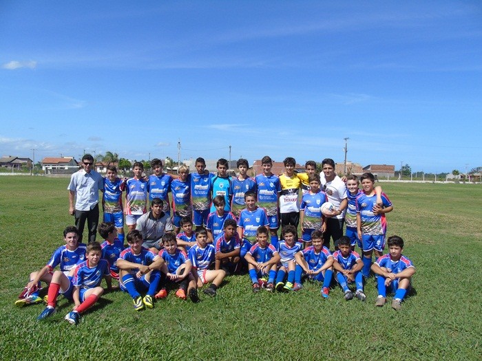 Casa-Lar contará com apoio do jogador Aloísio para competições — foto 25