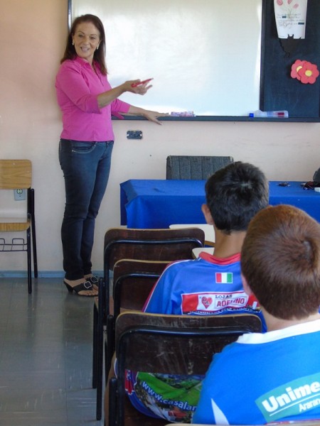Atletas da Casa-Lar participam da oficina de Espanhol — foto 4