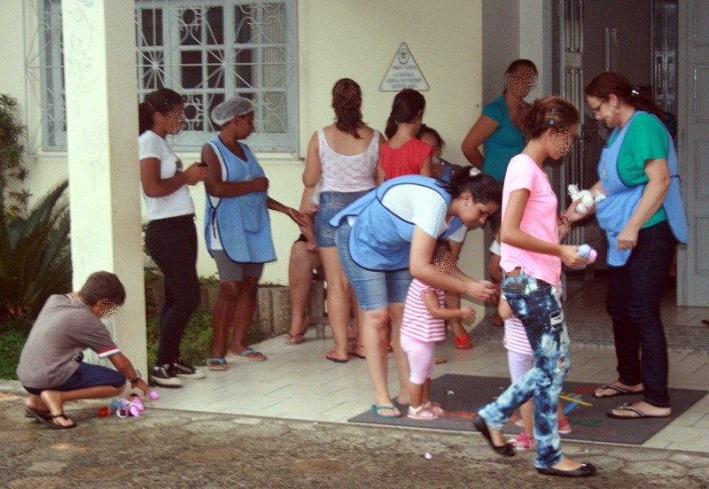 Caça aos ovinhos fechou as comemorações de Páscoa na Casa-Lar — foto 12