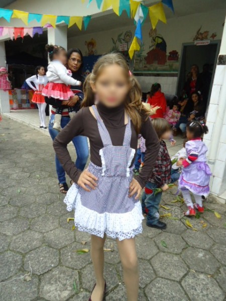 Arraial alegra crianças e adolescentes da Casa-Lar — foto 23