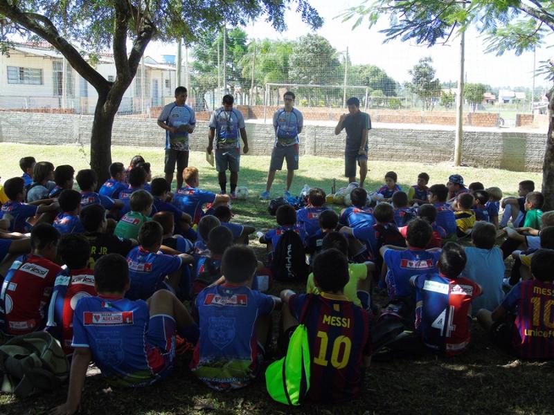 Escola de Futebol da Casa-Lar reinicia atividades — foto 2